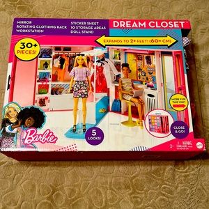 Barbie® Dream Closet™ Playset